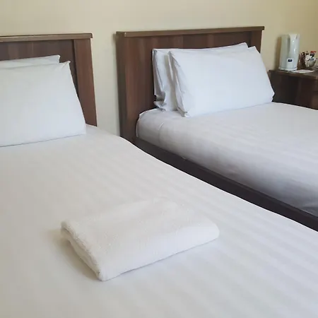 Hazelbrook House B&B-2